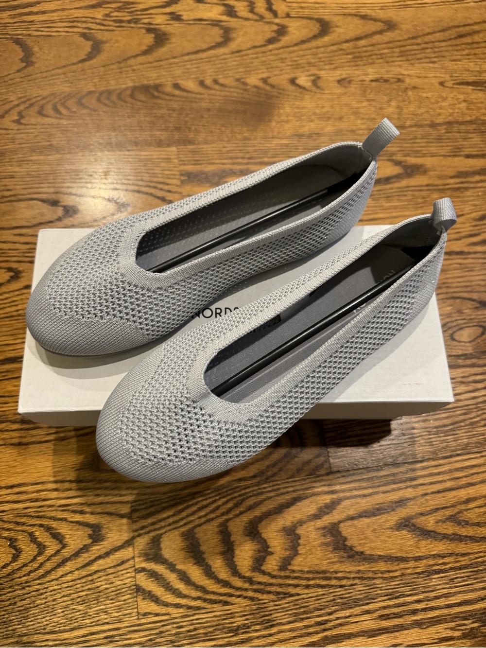 Nordstrom Brand Girl’s Chloe Mesh Knit Slip-On Flats NIB Size 4